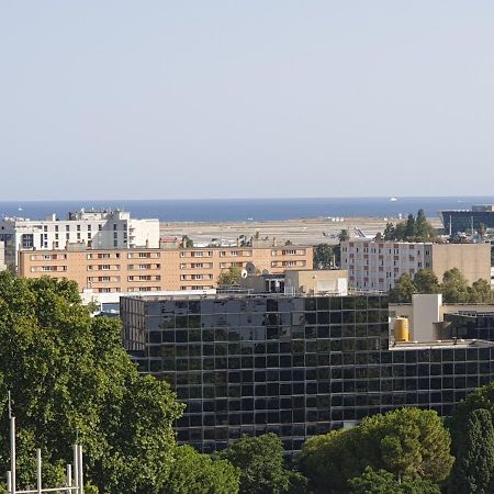 Big Flat Sea Vieuw 95 M2 5 Rooms Near Airport 5 Min Train 3 Min And Tram On Site, Beach 7 Min, 2 Showers And 2 Toilets , Neuf Grand Appartement 95 M2 5 Chambres Proche Aeroport 5 Min Train 3 Min Et Tramway Sur Place, Plage 7 Min 2 Douches Et 2 Wc Vue Nizza Kültér fotó