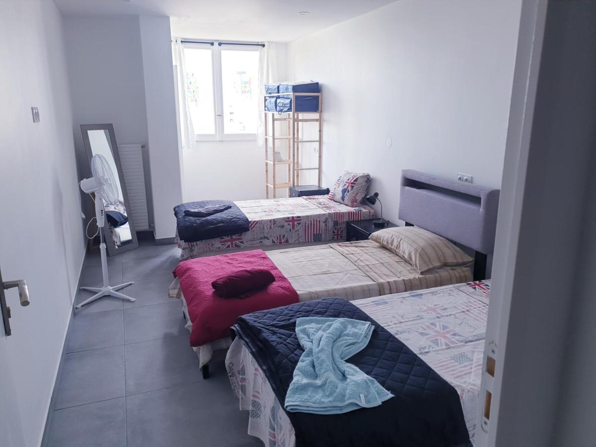 Big Flat Sea Vieuw 95 M2 5 Rooms Near Airport 5 Min Train 3 Min And Tram On Site, Beach 7 Min, 2 Showers And 2 Toilets , Neuf Grand Appartement 95 M2 5 Chambres Proche Aeroport 5 Min Train 3 Min Et Tramway Sur Place, Plage 7 Min 2 Douches Et 2 Wc Vue Nizza Kültér fotó