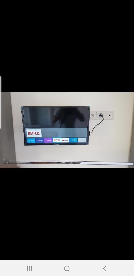 Big Flat Sea Vieuw 95 M2 5 Rooms Near Airport 5 Min Train 3 Min And Tram On Site, Beach 7 Min, 2 Showers And 2 Toilets , Neuf Grand Appartement 95 M2 5 Chambres Proche Aeroport 5 Min Train 3 Min Et Tramway Sur Place, Plage 7 Min 2 Douches Et 2 Wc Vue Nizza Kültér fotó