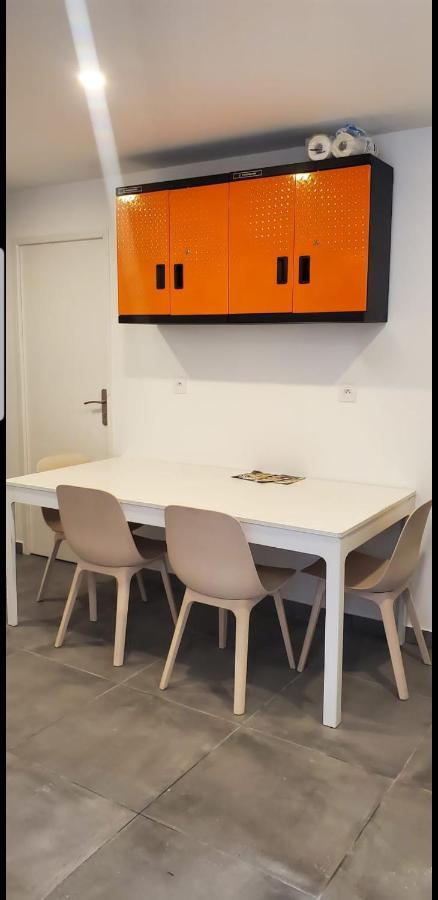 Big Flat Sea Vieuw 95 M2 5 Rooms Near Airport 5 Min Train 3 Min And Tram On Site, Beach 7 Min, 2 Showers And 2 Toilets , Neuf Grand Appartement 95 M2 5 Chambres Proche Aeroport 5 Min Train 3 Min Et Tramway Sur Place, Plage 7 Min 2 Douches Et 2 Wc Vue Nizza Kültér fotó